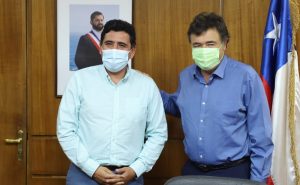 Ministro Valenzuela compromete un plan de trabajo para apoyar a los agricultores de Monte Patria item-thumbnail