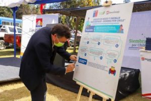Ministerio de Agricultura y Banco Estado Lanzan Año Agrícola 2022. item-thumbnail