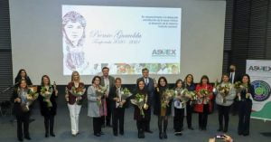 ASOEX Junto a Ministro de Agricultura Entregan Premio Guacolda a Mujeres Destacadas del Sector Frutícola de Chile ASOEX Junto a Ministro de Agricultura Entregan Premio Guacolda a Mujeres Destacadas del Sector Frutícola de Chile