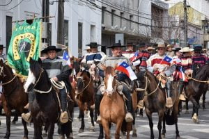 Multitudinaria Movilización Congrega a Defensores de las Tradiciones del Campo Chileno en Los Ángeles Multitudinaria Movilización Congrega a Defensores de las Tradiciones del Campo Chileno en Los Ángeles