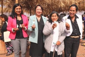 Gobernadora y Comunidades Agrícolas Destacan Rol de la Mujer en el Desarrollo del Mundo Rural item-thumbnail